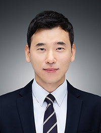 김지운+사진 (1).jpg